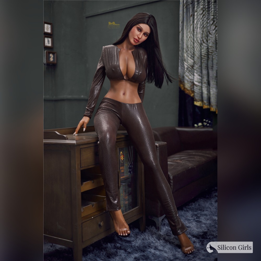 Domino 89 Domino 165F S19 irontech dolls 10