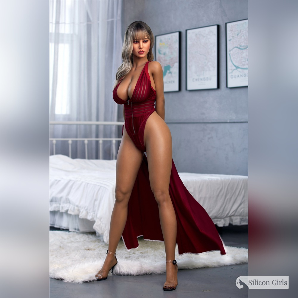 Diva 95 Diva 165f irontech doll 10