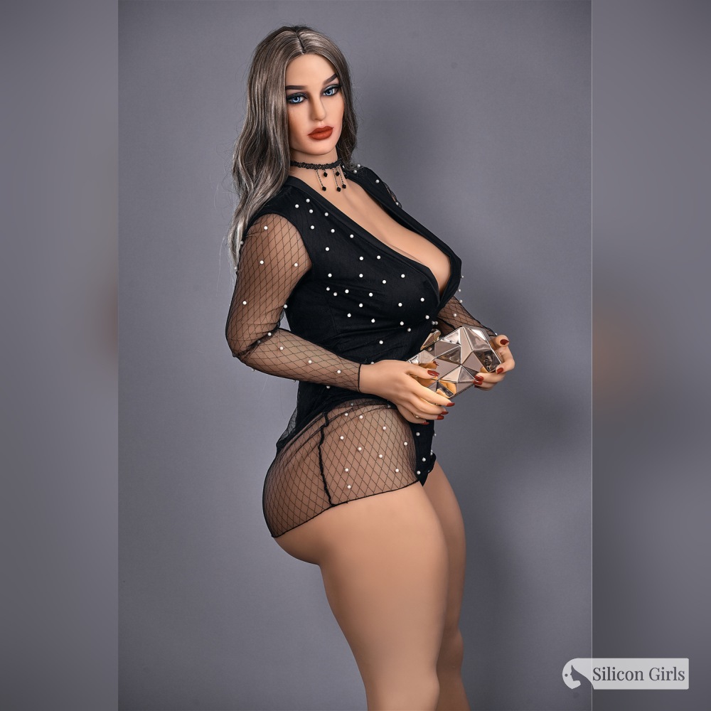 Mia 62 Mia 156E irontech dolls 06