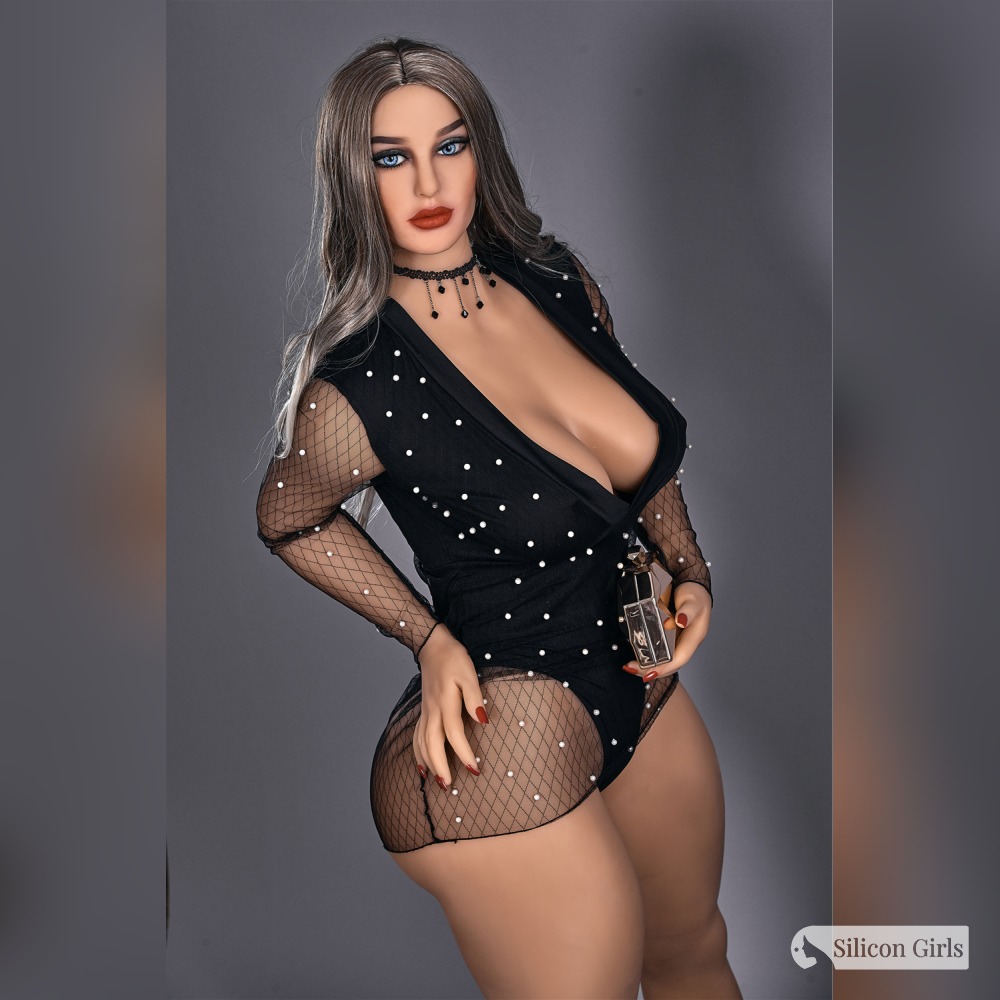 Mia 63 Mia 156E irontech dolls 07