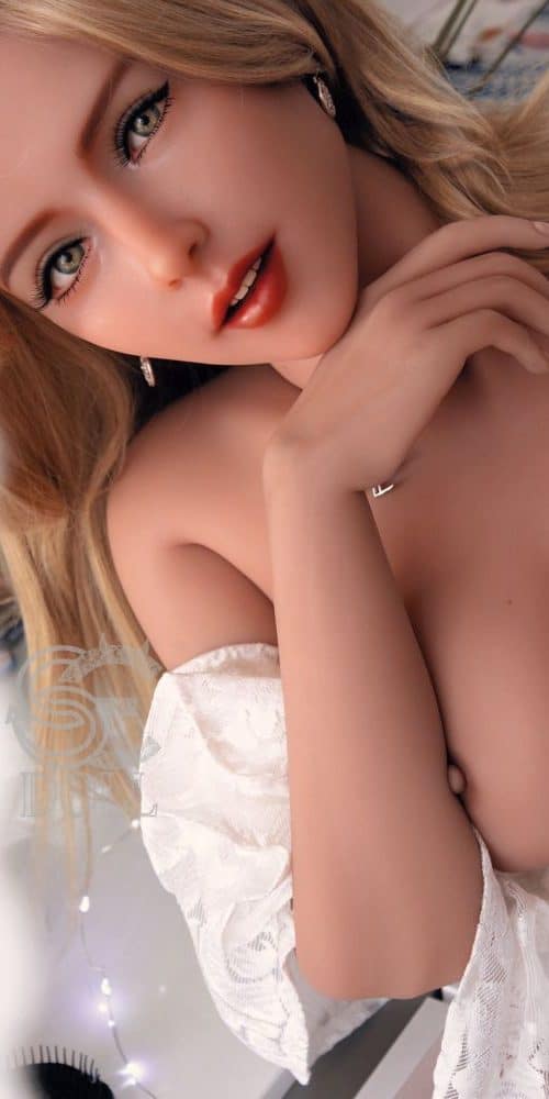 Annika - Image 14