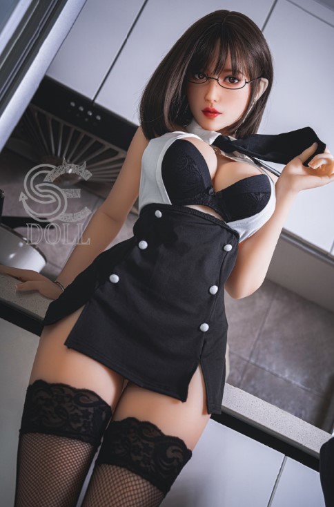 Queena A.