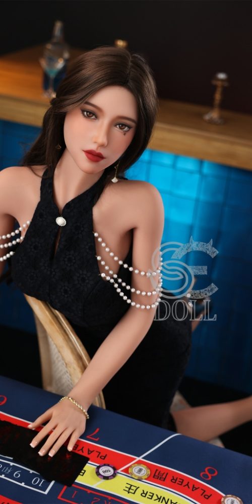 Queena - Image 6