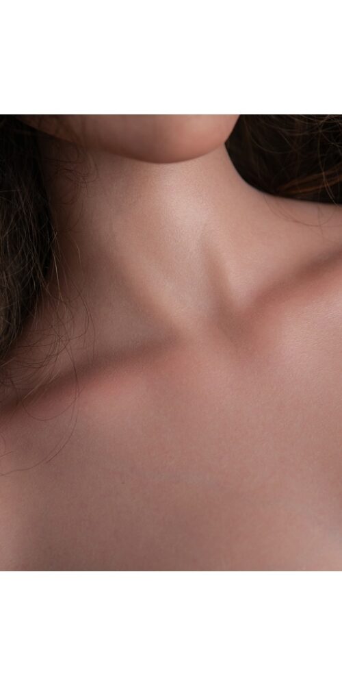 Torso Kelsie com mãos - Image 31